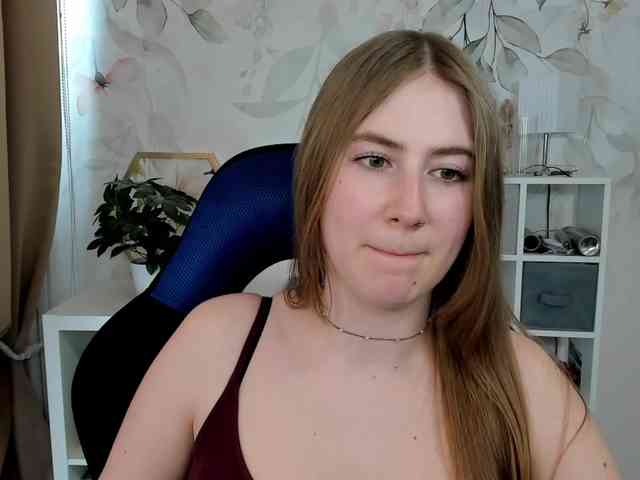 Model: desireMegan