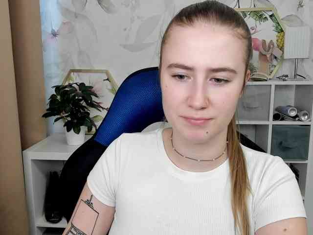 desireMegan webcam