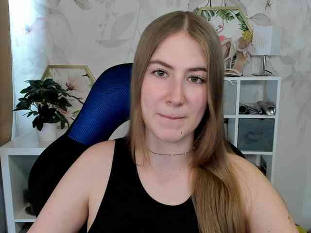 desireMegan Live Webcam on BongaCams