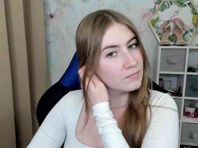 Modèle: desireMegan
