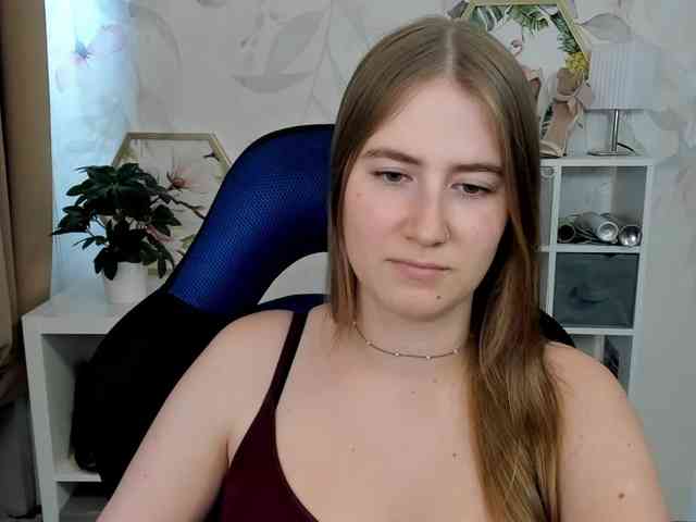 Model: desireMegan