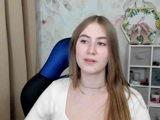Model: desireMegan