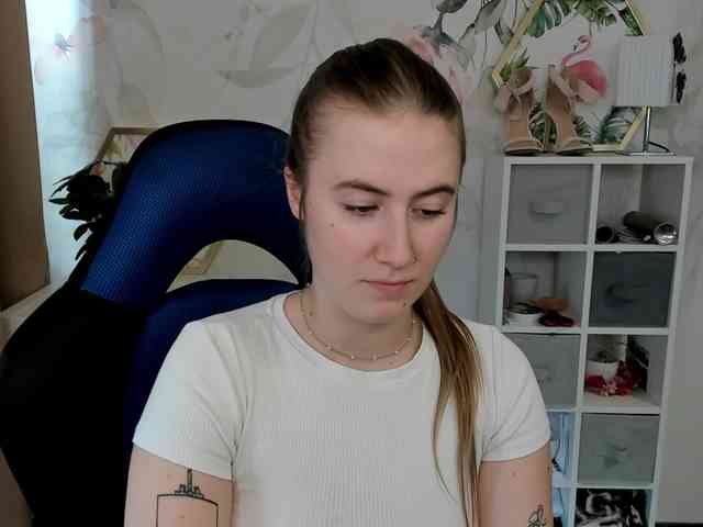 desireMegan webcam