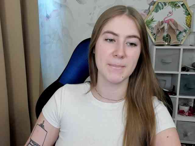 Model: desireMegan