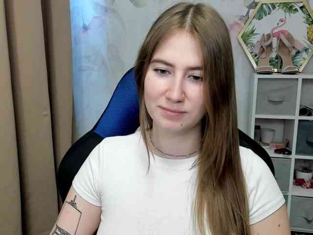 Model: desireMegan
