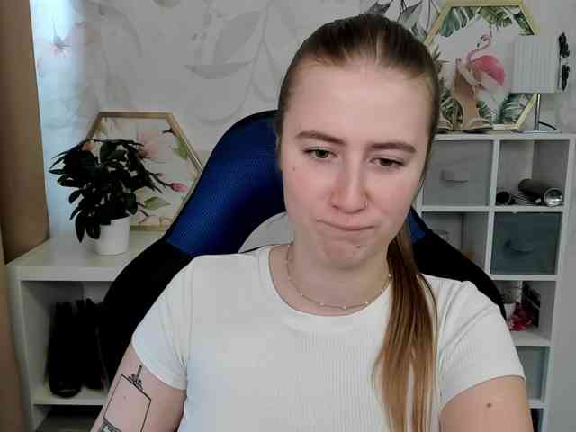 desireMegan webcam