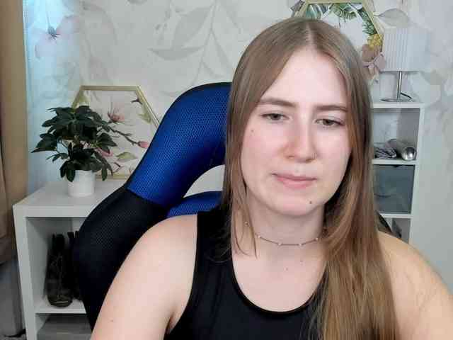 Model: desireMegan