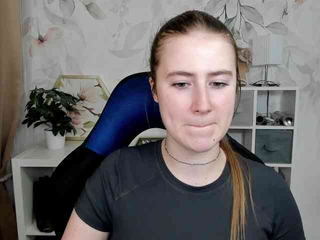 desireMegan webcam