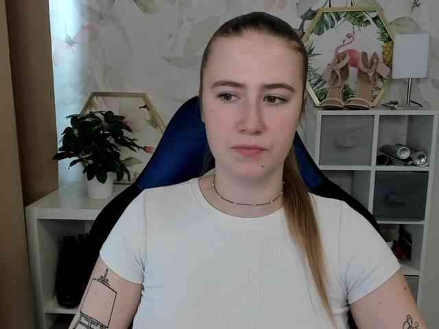 desireMegan webcam