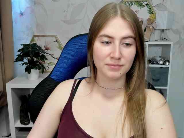 Model: desireMegan