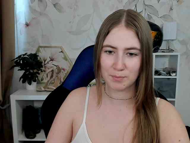 Model: desireMegan