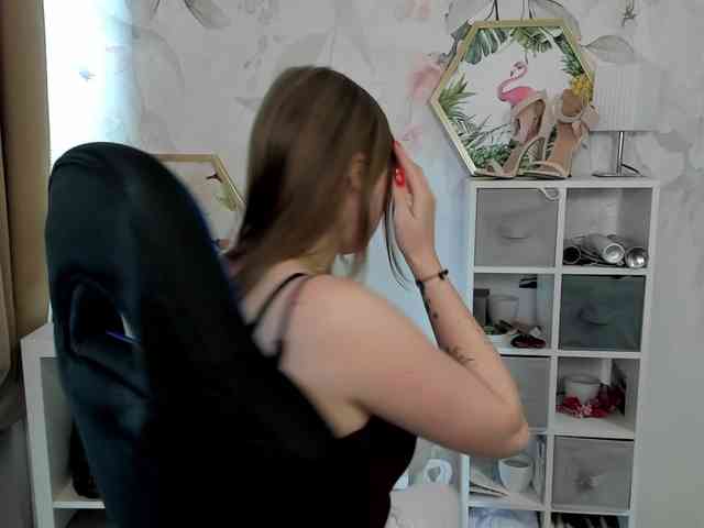 Desiremegan's live stream