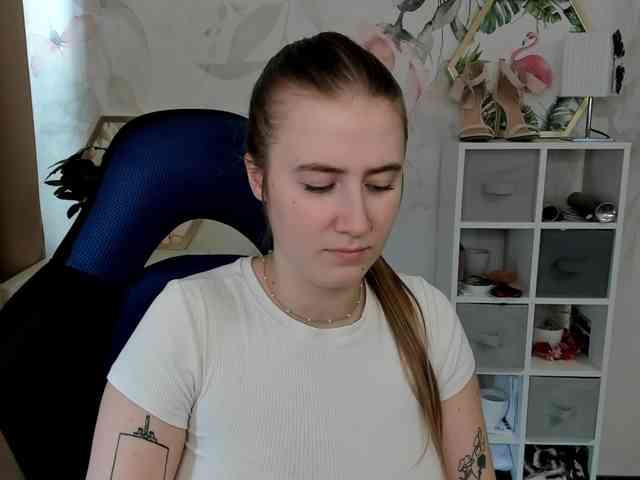 desireMegan webcam