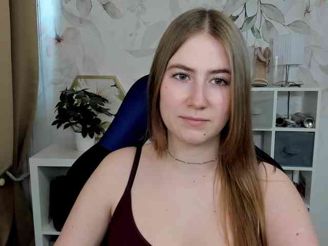 Model: desireMegan