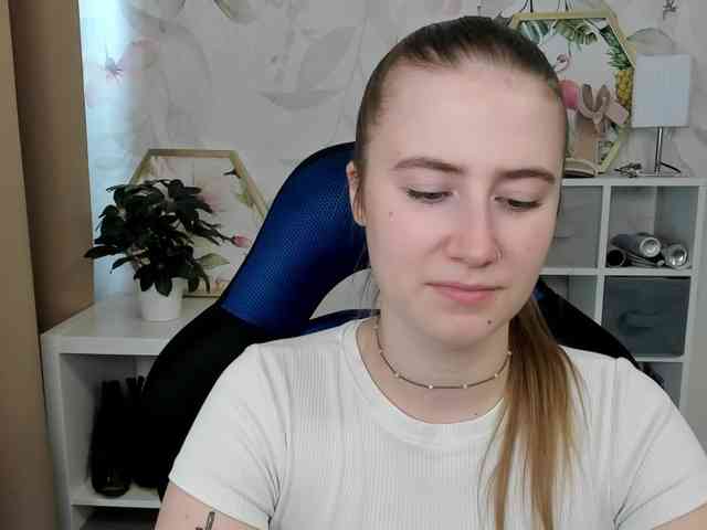 desireMegan webcam