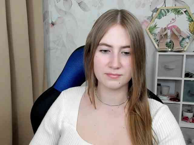 Model: desireMegan