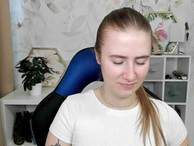 desireMegan webcam
