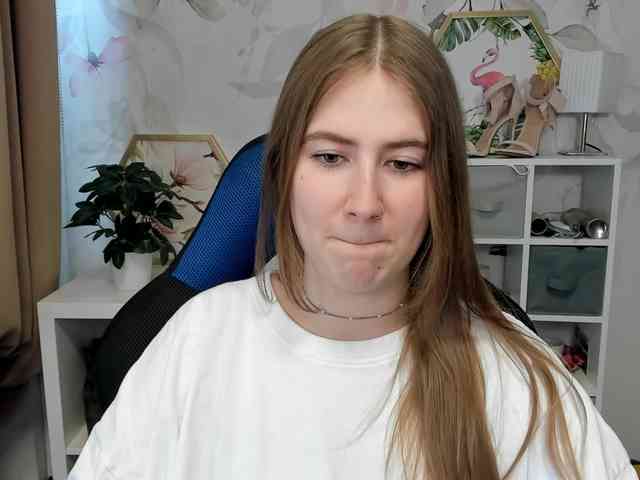 desireMegan webcam