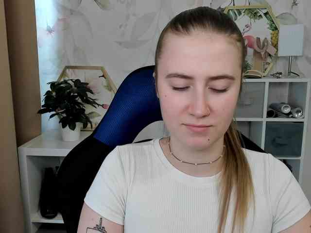 desireMegan webcam