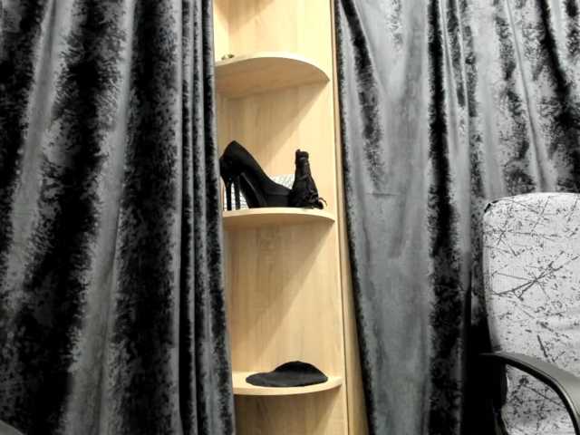 -Squirrel live cam on BongaCams