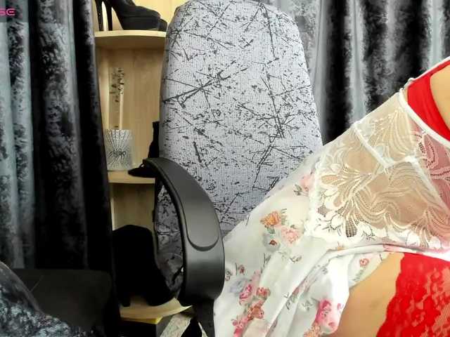 -Squirrel live cam on BongaCams