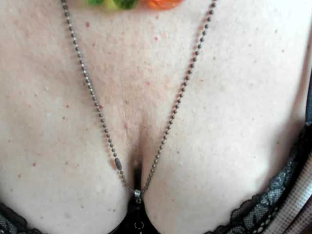 -Squirrel live cam on BongaCams