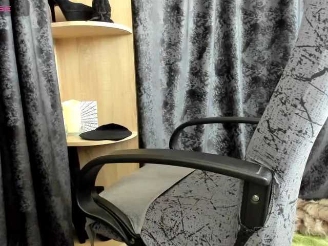 -Squirrel live cam on BongaCams