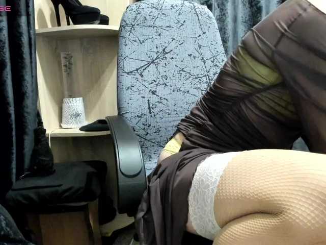 -Squirrel live cam on BongaCams