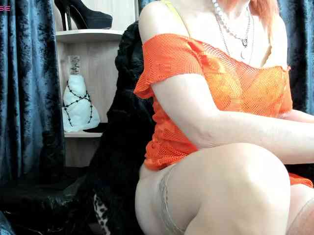 Squirrel-on-the-Bong webcam