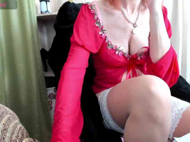 Squirrel-on-the-Bong webcam