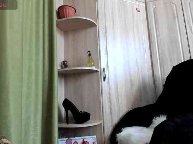 Squirrel-on-the-Bong webcam