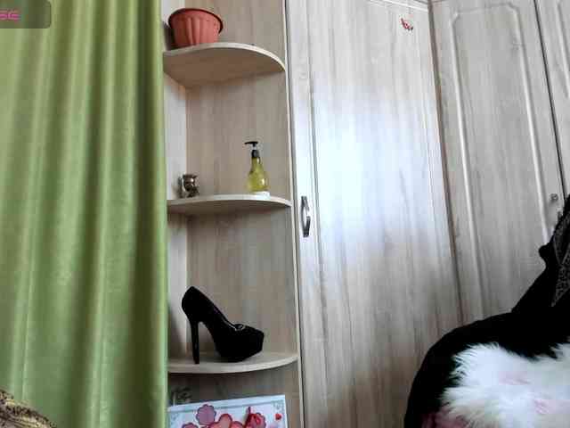 Squirrel-on-the-Bong webcam