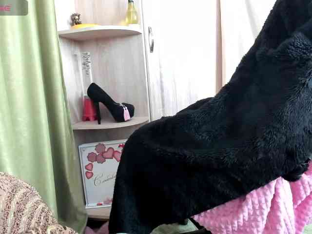 Squirrel-on-the-Bong webcam