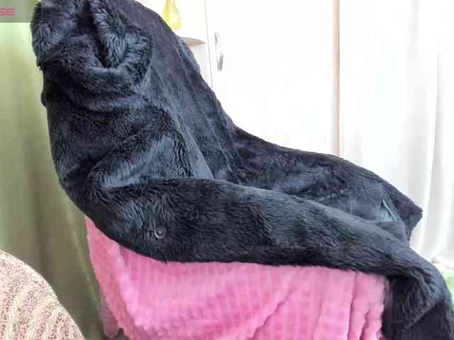 Squirrel-on-the-Bong webcam