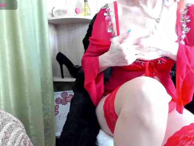 Squirrel-on-the-Bong webcam