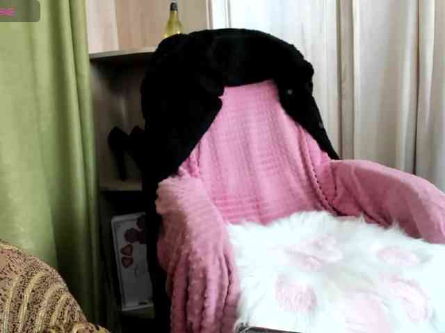 Squirrel-on-the-Bong webcam