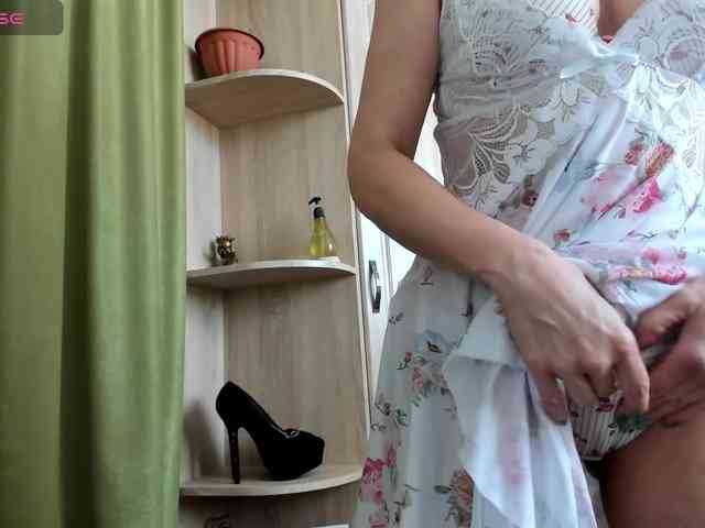 Squirrel-on-the-Bong webcam