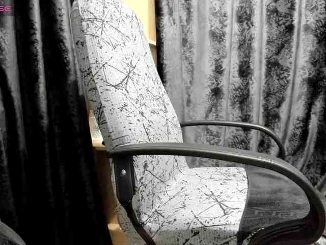 Squirrel-on-the-Bong webcam
