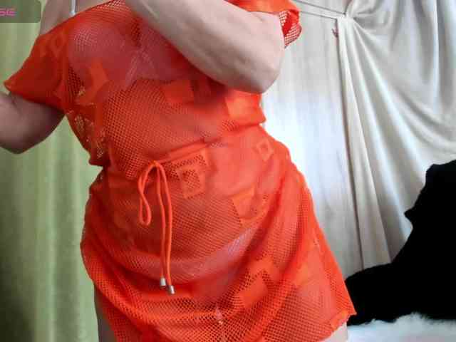 Squirrel-on-the-Bong webcam