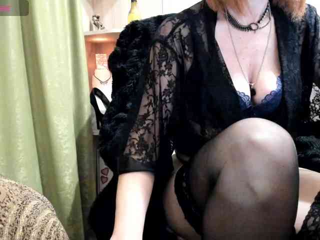 Squirrel-on-the-Bong webcam