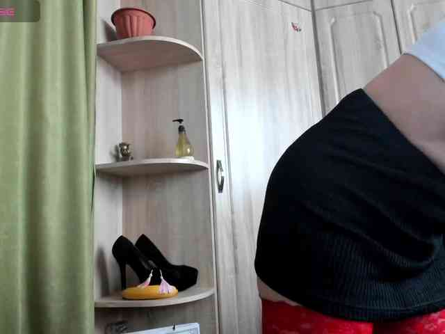 Squirrel-on-the-Bong webcam