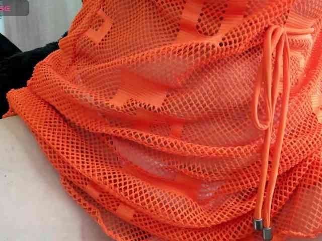 Squirrel-on-the-Bong webcam