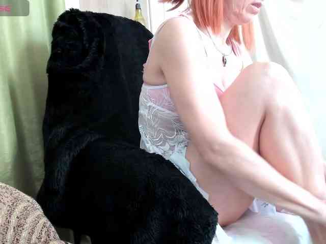 Squirrel-on-the-Bong webcam