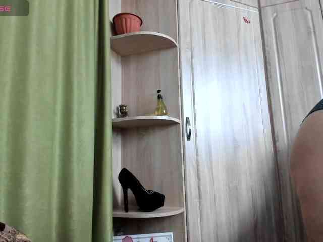 Squirrel-on-the-Bong webcam