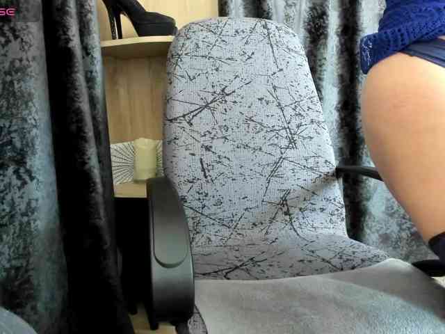 Squirrel-on-the-Bong webcam