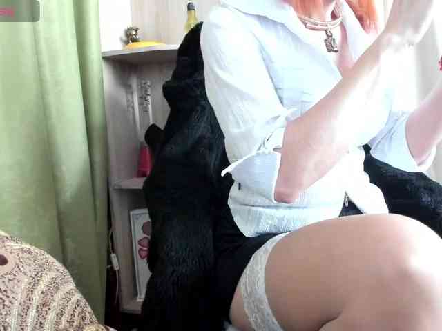 Squirrel-on-the-Bong webcam