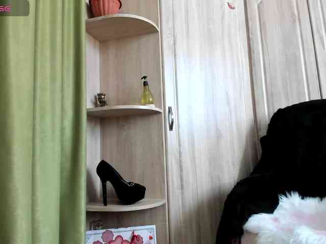 Squirrel-on-the-Bong webcam