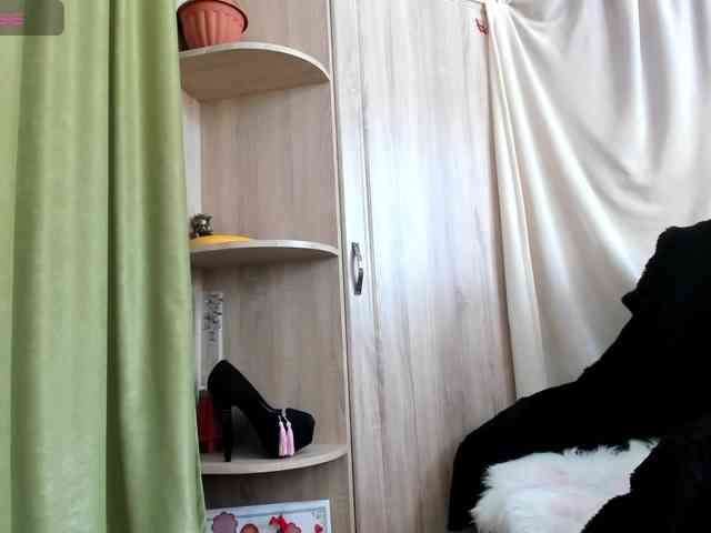 Squirrel-on-the-Bong webcam