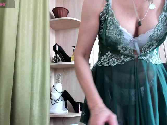 -Squirrel Live Webcam on BongaCams