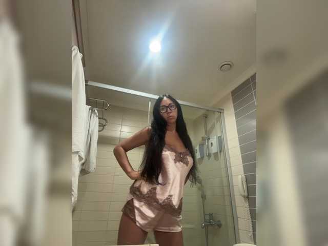 Janochka666 live cam on BongaCams